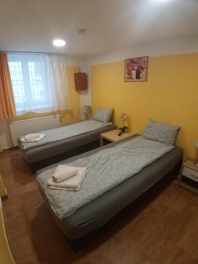 Deniz Guesthouse Budapest Exterior photo